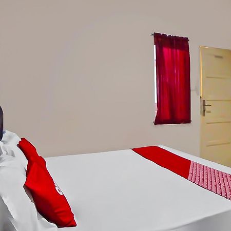 Oyo 92342 Hotel Batik Traveller 메단 외부 사진