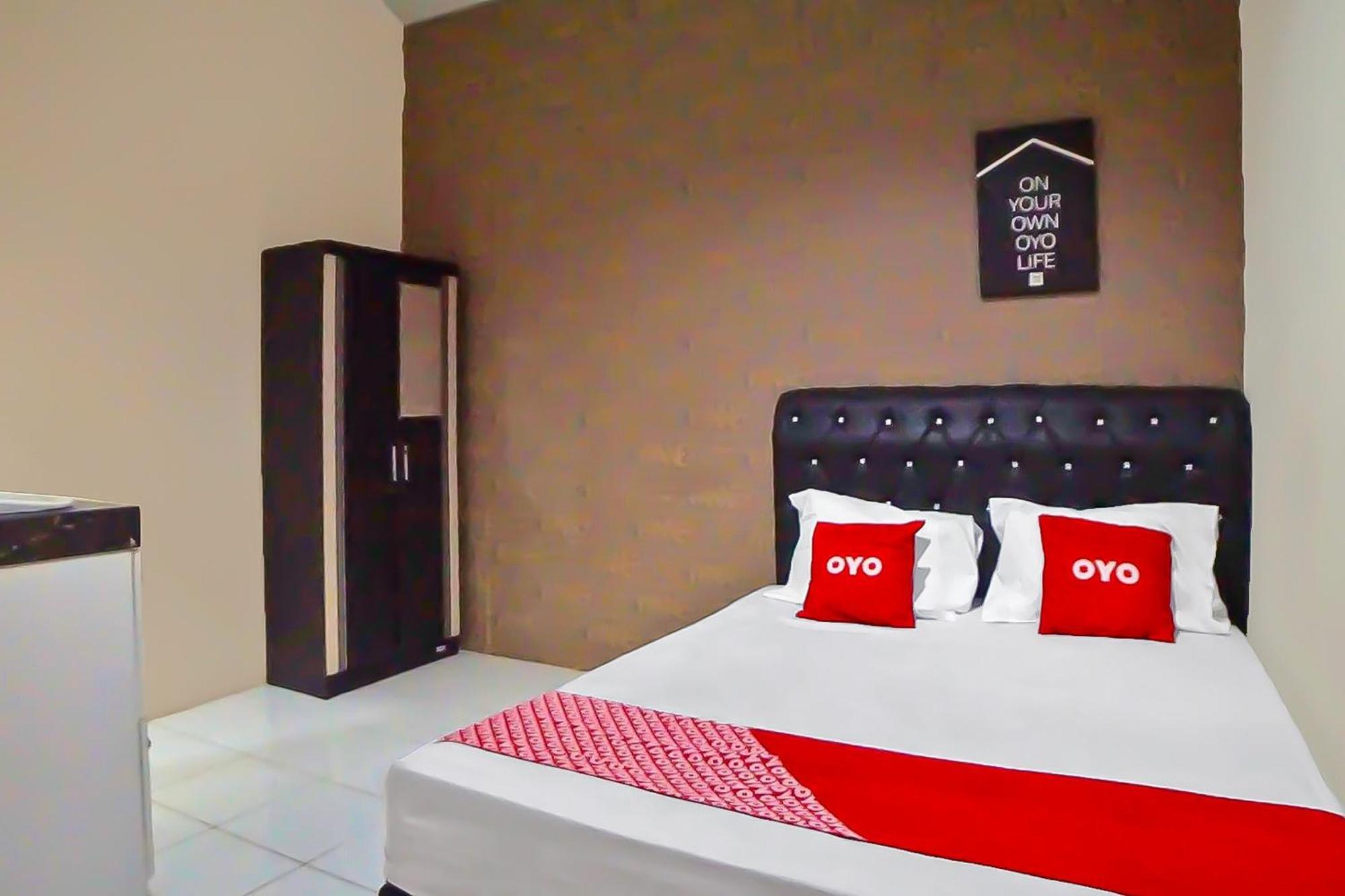 Oyo 92342 Hotel Batik Traveller 메단 외부 사진